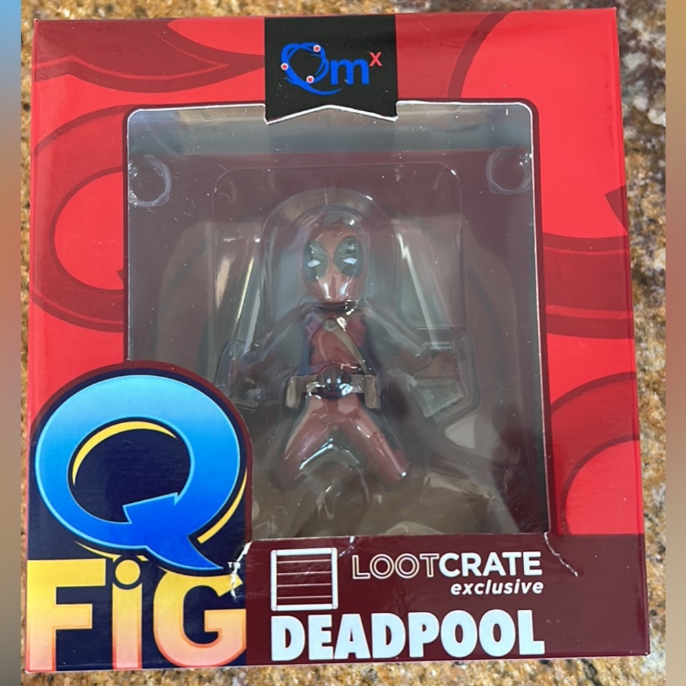 QFig Marvel Deadpool, Loot Crate exclusive